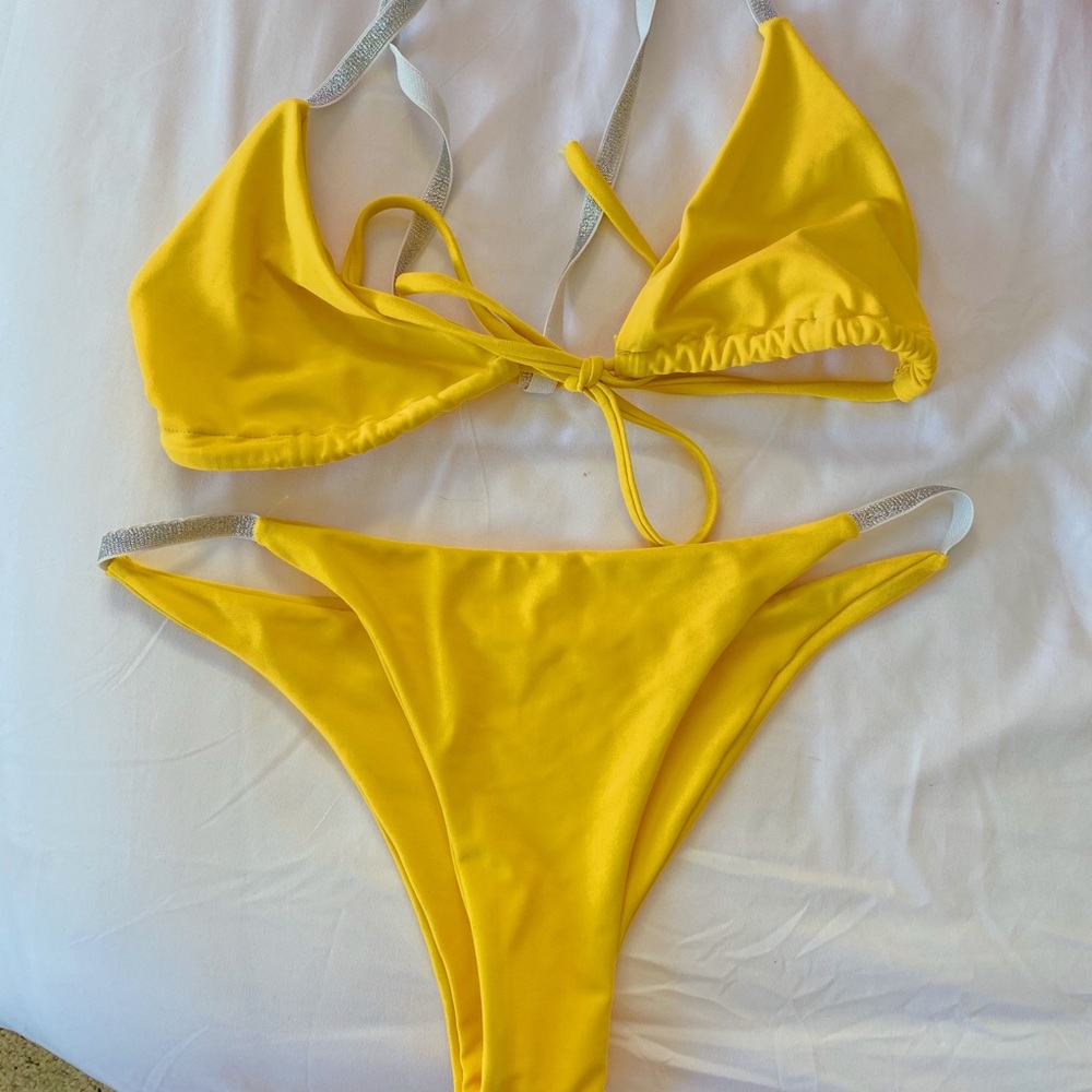 Mustard yellow cheeky bikini set